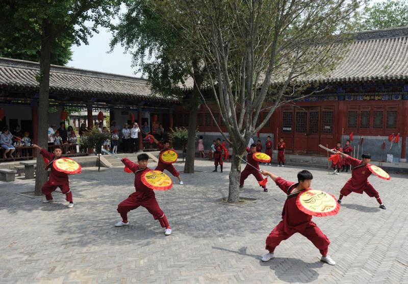 范长江行动中原行|汤阴祭岳飞精忠报国传千秋