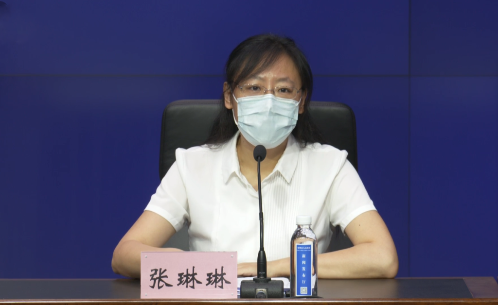 郑州市疫情防控领导小组社会管控部新闻发言人张琳琳表示,郑州市将