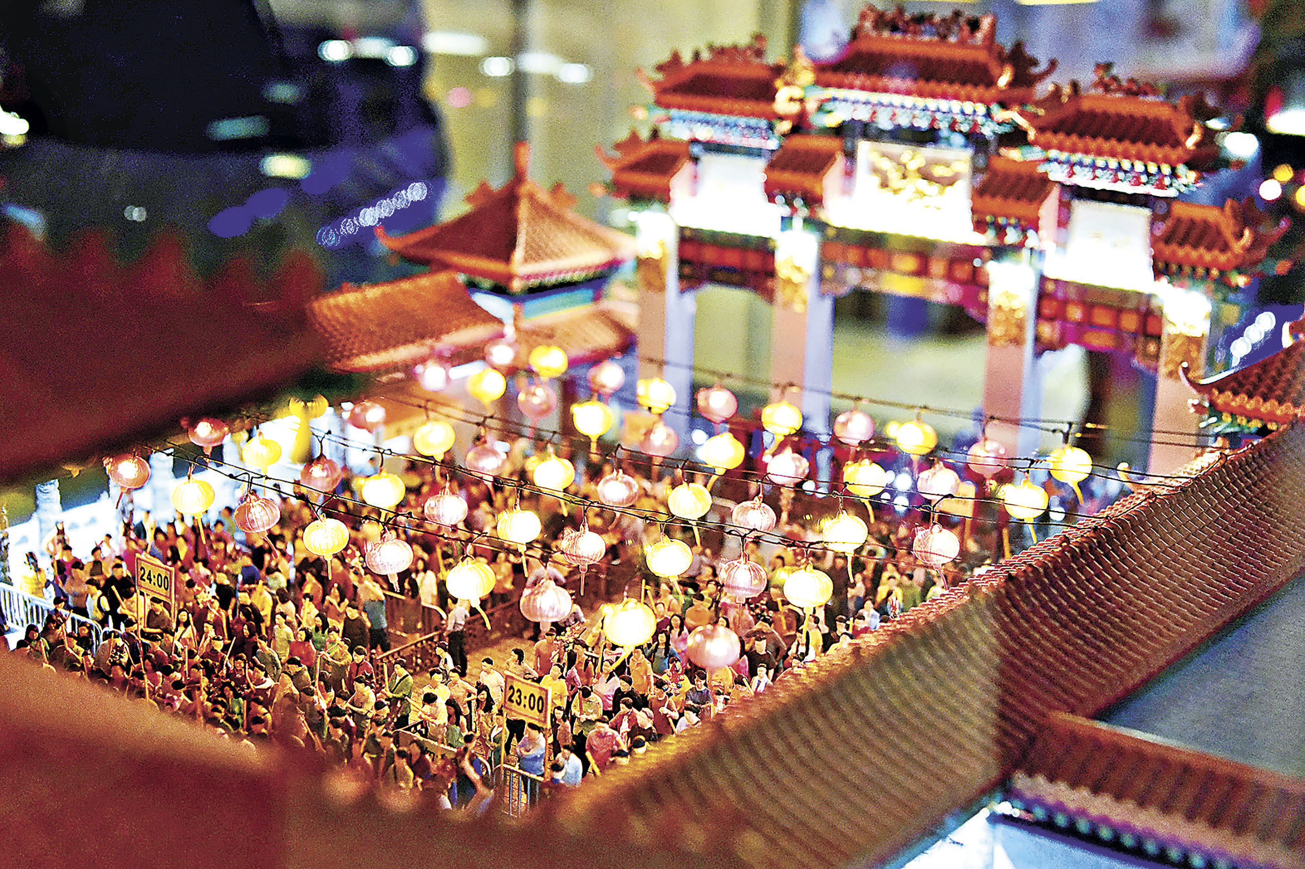 中秋佳节及啬色园百周年,黄大仙祠将於本月18至24日举行花灯庙会活动