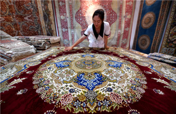 各地 >正文  【大公中原网讯】在河南省南召县南阳宇翔工艺品有限公司