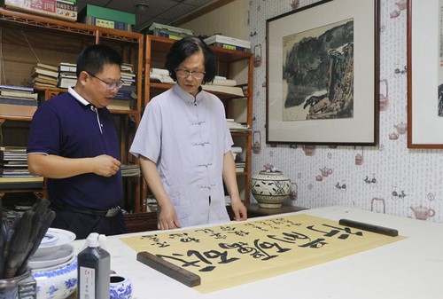 李宝成:50年用掉废纸堪比40层楼高