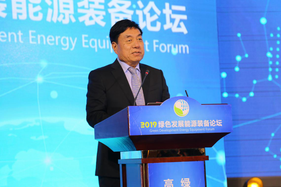 中国工程院院士,中国石油化工集团副总工程师李阳主持开幕式