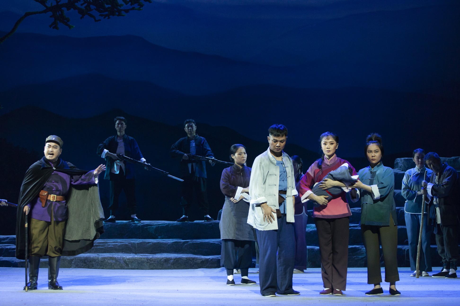 豫剧现代戏《红嫂颂》"云直播演出"献礼建党99周年