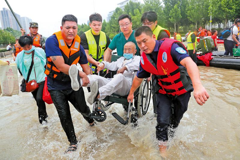 翼龙无人机千里驰援 助河南救灾