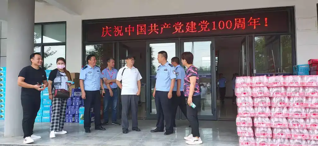 省内外爱心企业积极为河南灾区捐助