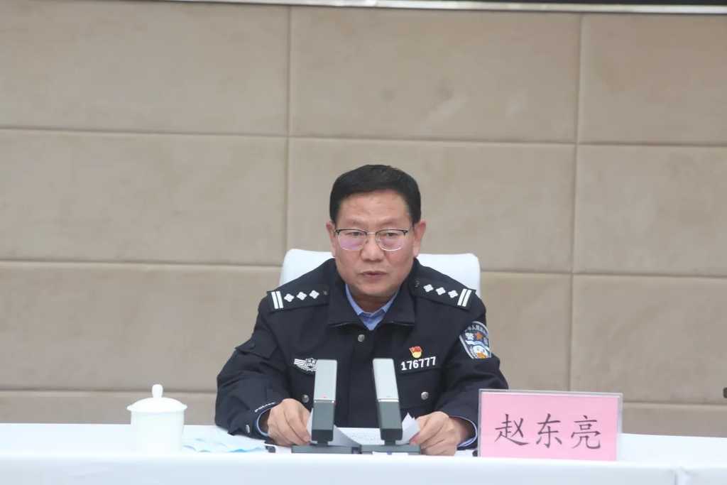 驻马店交警召开交通秩序整治誓师动员会